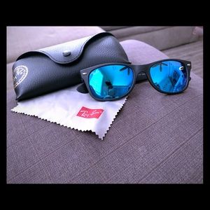 Ray-ban blue mirror new wayfarer. Mint condition.